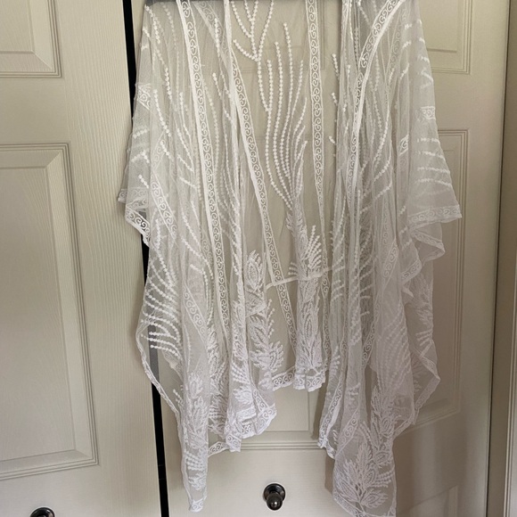 Sheer embroidory kimono cover up - Picture 3 of 5